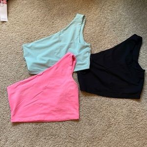 BUNDLE : 3x Susana Monaco one shoulder crop tops
